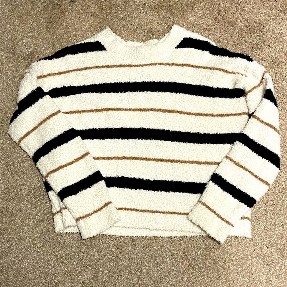 Altar’s State sweater